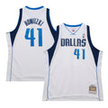 Dirk Nowitzki 2010-11 Dallas Mavericks Official NBA product image 1