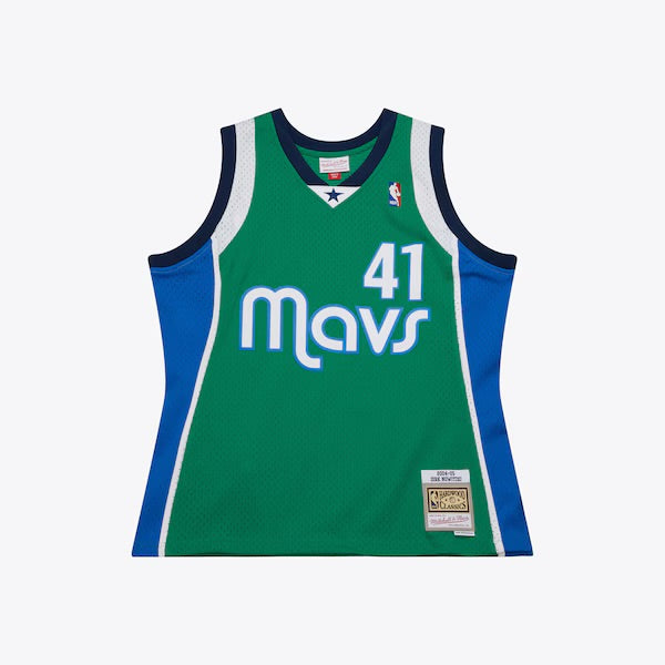 Dirk Nowitzki 2004-05 Dallas Mavericks Official NBA product image 2