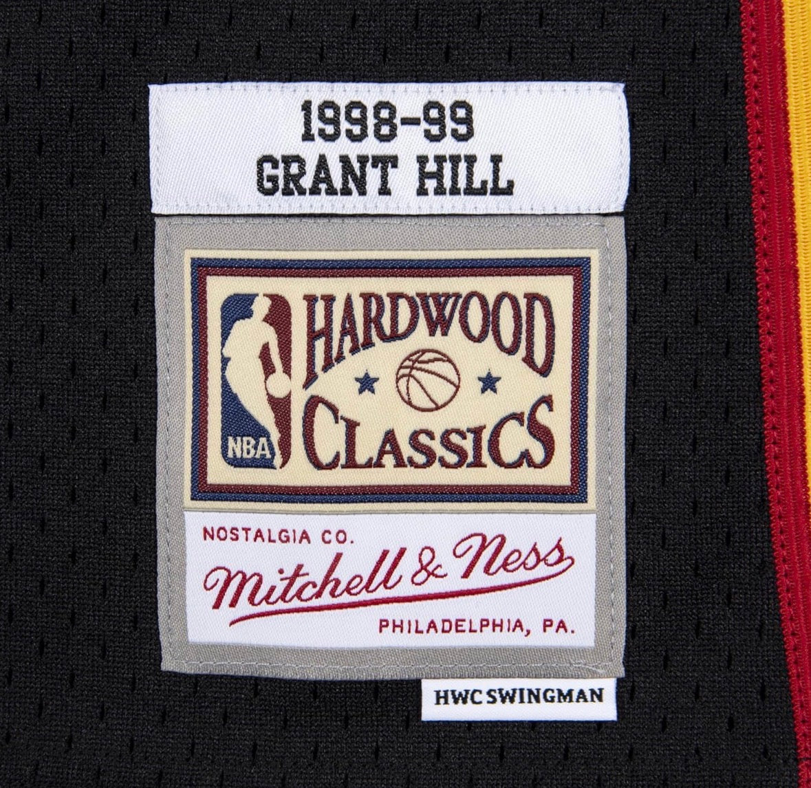 Grant Hill 1998-99 Detroit Pistons Official NBA Mitchell & product image 3