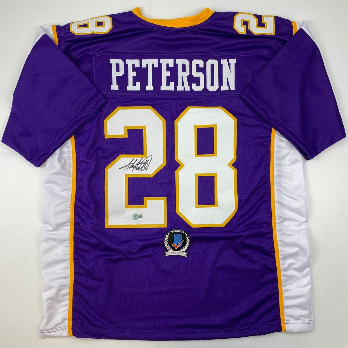 Autographed/Signed Adrian Peterson Minnesota Purple Jersey Beckett COA product image 1, provided for visual reference and
